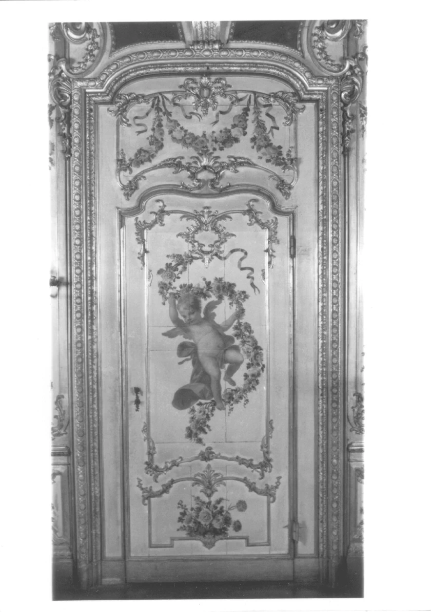 Putto alato con ghirlanda di fiori - Palazzo Reale, Torino 4